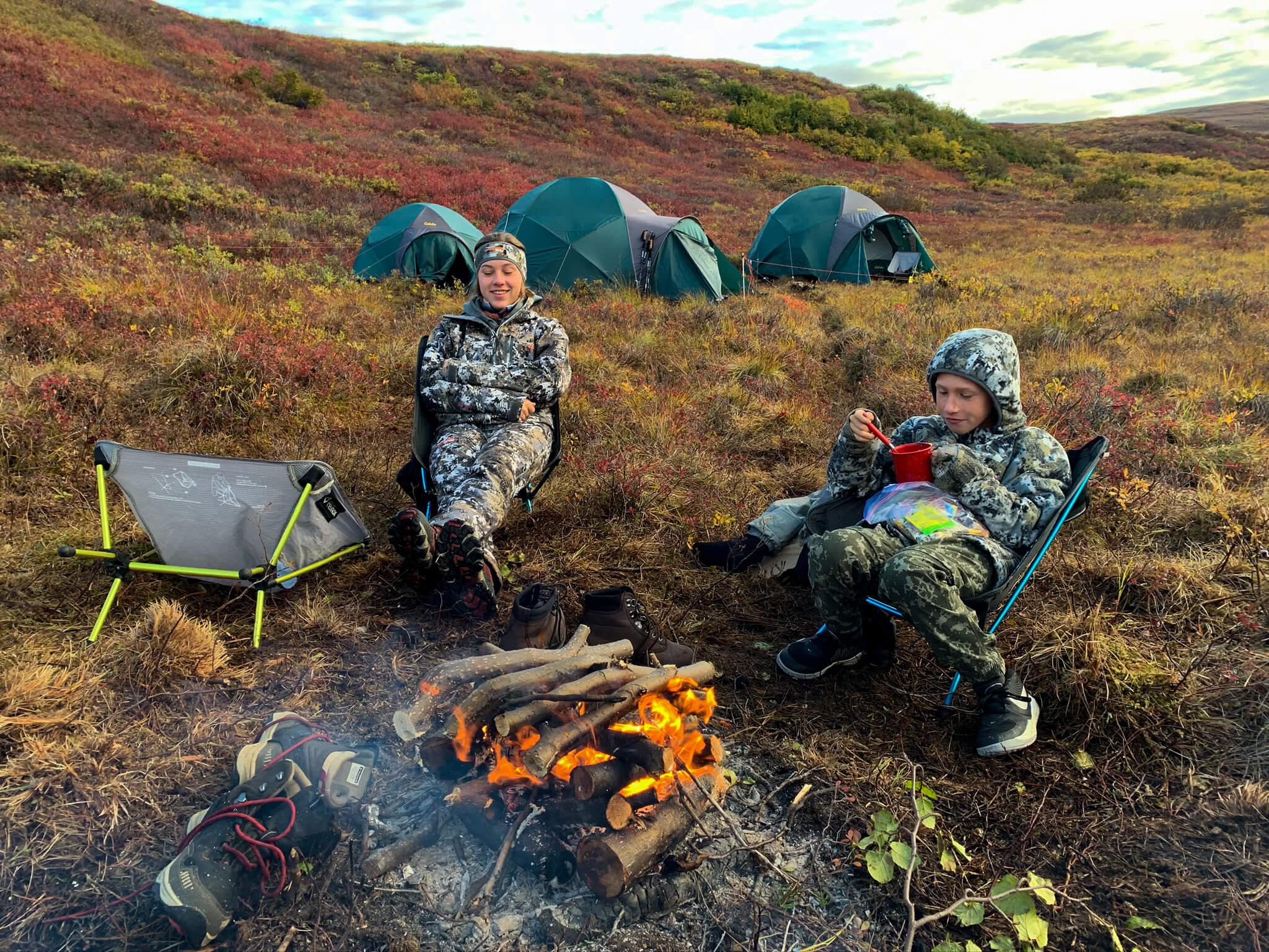 Bearwatch Systems Electric Bear Fence set up around tents while hunting