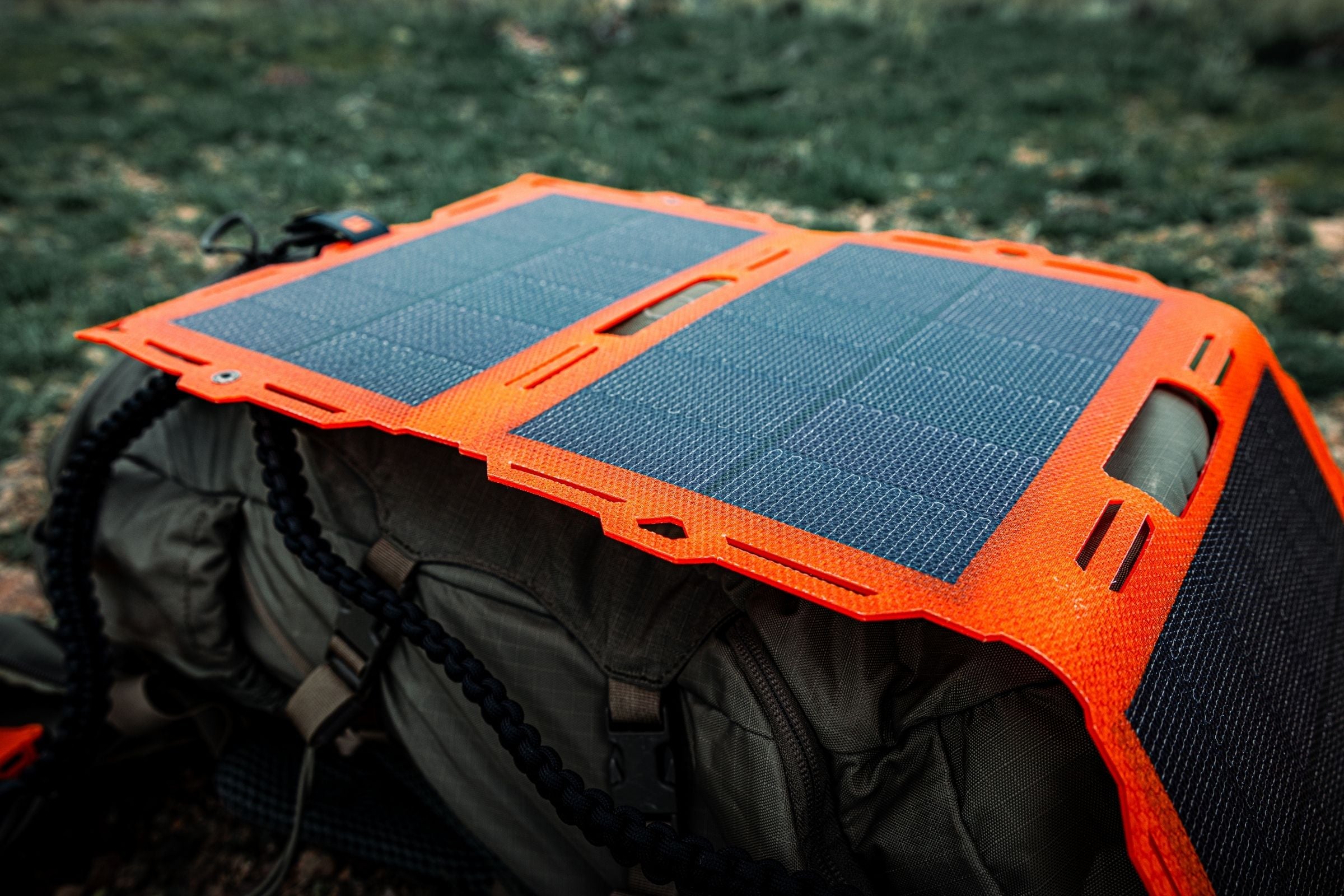 Dark Energy Spectre Solar Panel 18W